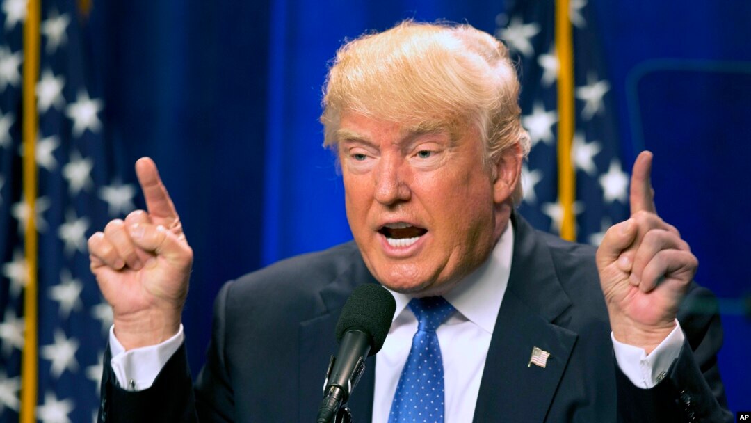 Ứng viên tổng thống đảng Cộng hòa Donald Trump phát biểu tại trường đại học Saint Anselm ở New Hampshire, ngày 13/6/2016.