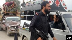 آرشیف: صد ها هزار مهاجر افغان هنوز هم در شهر پشاور زندگی می کنند