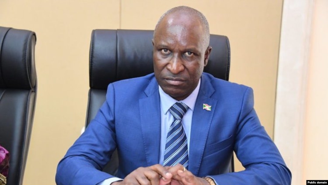Gervais Ndirakobuca, umushikiranganji wa mbere mushasha w'Uburundi