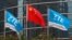 美国总统川普近日透露,他与中国国家主席习近平通电话,就解禁中兴达成协议。主导中兴制裁案的商务部长罗斯表示,解除禁令的条件包括追加巨额罚款,美国政府向中兴派驻监察人员,改组中兴管理高层,以及必须购买美国产品。