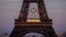 Các vòng tròn Olympic trên Tháp Eiffel ở Paris ngày 7/6. Thế vận hội mùa hè sẽ chính thức khai mạc ở thủ đô Pháp ngày 26/7.