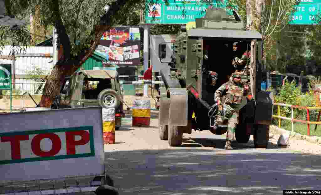 گزشتہ ماہ اوڑی میں فوجی تنصیب پر دہشت گرد حملے کے بعد سے صورتحال مزید کشیدہ ہو چکی ہے۔