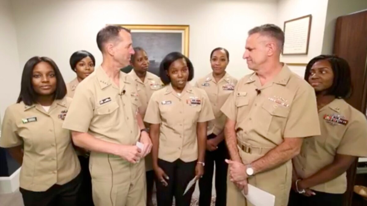 Navy OKs uniform change