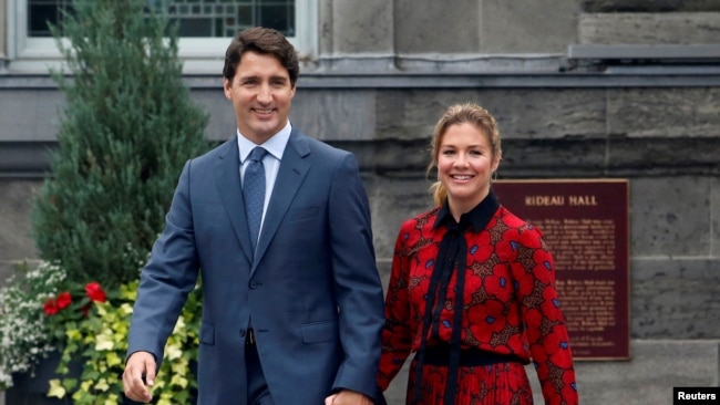 加拿大总理特鲁多和夫人索菲在首都渥太华（2019年9月11日）