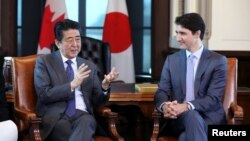 2019年4月28日，日本首相安倍晋三在渥太华与加拿大总理特鲁多举行会谈