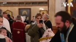 2008-ից ի վեր Վրաստանի կաթոլիկ եկեղեցու առաջնորդը ստանձնում է յուրաքանչյուր ընտանիքում ծնված երրորդ երեխայի կնքահոր դերը