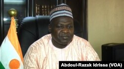 Le ministre de la Santé Idi Illiassou, à Niamey, le 7 juin 2017. (VOA/Abdoul-Razak Idrissa)
