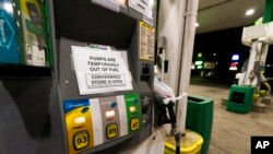 Mnoge pumpe na istočnoj obali SAD ostale su bez benzina kada je Kolonijal pajplajn obustavio rad zbog hakerskog napada.