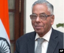 ছাত্রছাত্রীদের দেশের কল্যাণে আত্মনিয়োগের আহ্বান জানান রাজ্যপাল এম কে নারায়নান