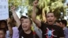 越南抗议者在河内呼喊反对中国的口号。（2014年6月19日）