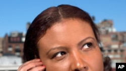 最新研究显示，使用手机谈话过久会导致脑细胞活动大量增加