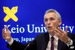 北大西洋公約組織（NATO）秘書長斯托爾滕貝格在東京慶應義塾大學發表演說。（2023年2月1日）