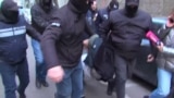 Georgia, Georgian oposition leader beaten and arrested (Foto: Reuters screen shot)