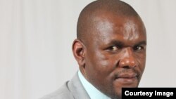 Muzvinafundo Ricky Munyaradzi Mukonza vanodzidzisa paTswane University of Technology kuSouth Africa.