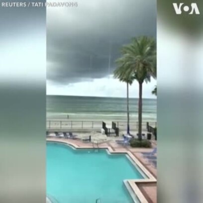 Waterspout или торнадо на вода