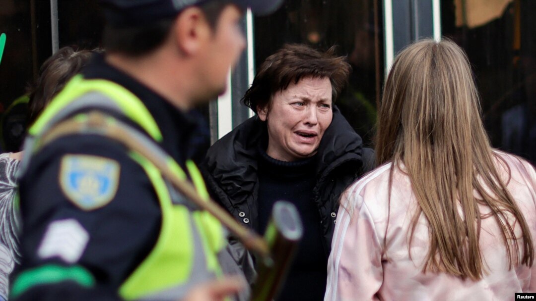 Evakuisani civili iz Mariupolja pristižu u Zaporožje. (Foto: REUTERS/Ueslei Marcelino)