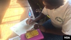 Kumele ozebhalisa ukuvota abelencwadi ezitshengisa ukuthi uhlala ngaphi.