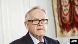 FILE - Former Finnish President Martti Ahtisaari attends a luncheon of political journalists, in Helsinki on Feb.16, 2016.