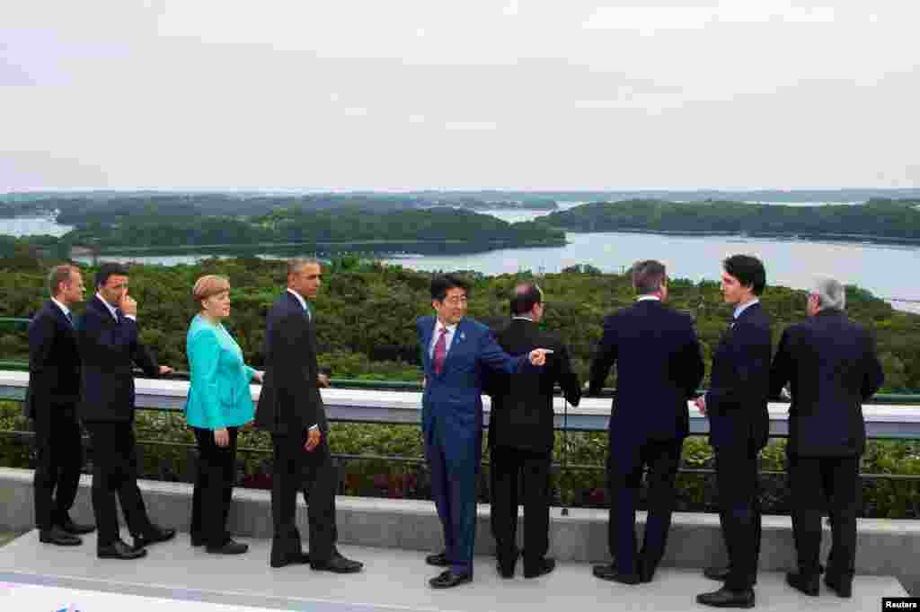 امریکی صدر اس سے قبل جاپان میں ہی ہونے والی جی سیون ممالک کی دو روزہ کانفرنس میں بھی شریک ہوئے۔