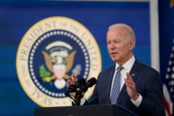 Presiden AS Joe Biden mengumumkan pengangkatan Jerome Powell sebagai Kepala Federal Reserve di Gedung Putih (22/11).