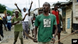 6일 부룬디 부줌부라에서 대통령의 3선 도전에 반대하는 반정부 시위가 계속됐다.