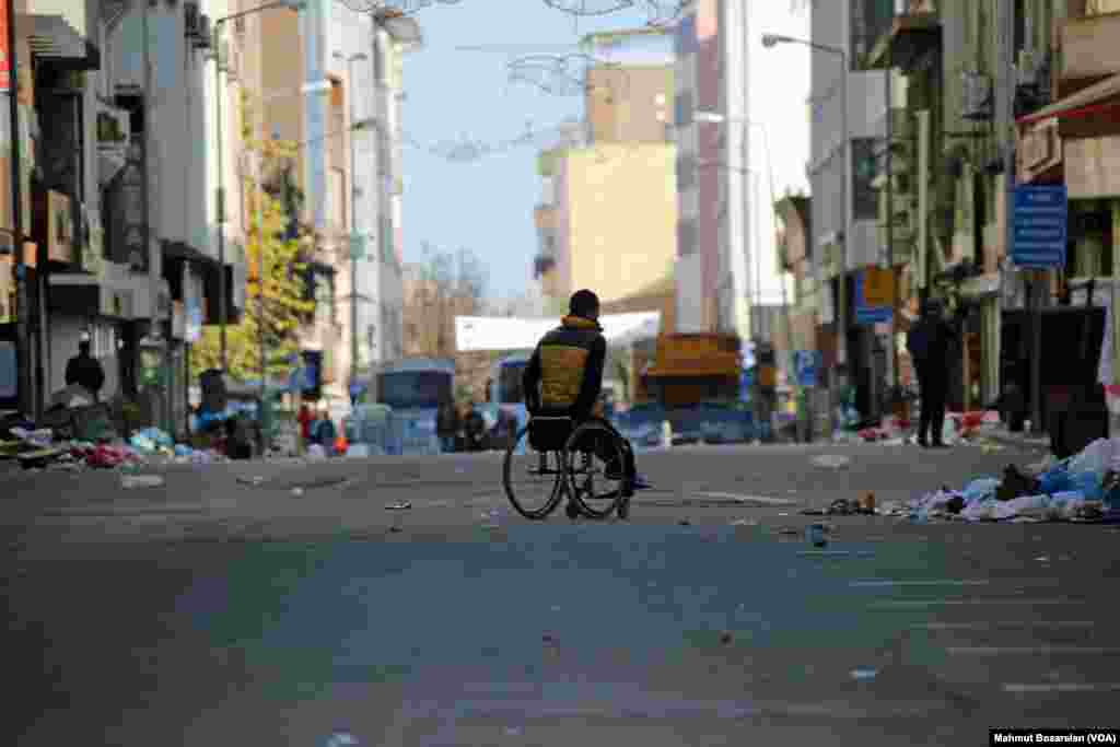 Çatışmalar sonrası Diyarbakır Sur mahallesinden görüntüler