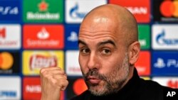 Pep Guardiola lors d'une conférence de presse d'avant-match contre Schalke 04, Allemagne, le 19 février 2019