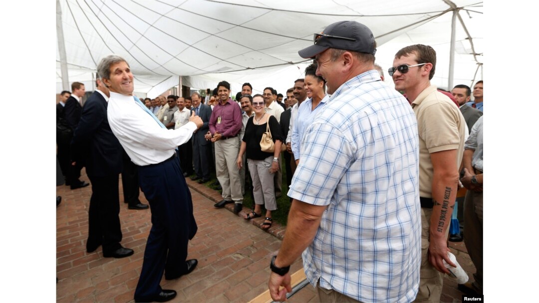 John Kerry Visits Pakistan