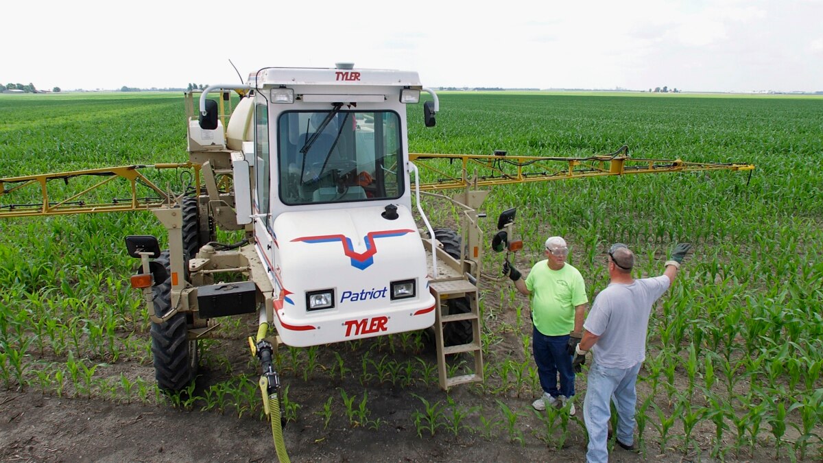 WHO Agency: Weed Killer Ingredient 'Probably' Causes Cancer