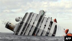 Itali, shqetësime për rrjedhje karburanti nga anija e përmbysur