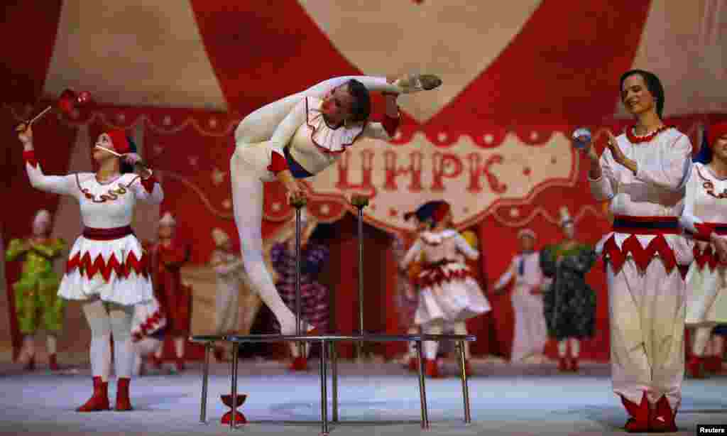 کھیلوں کے ان مقابلوں میں دنیا بھر کے ایتھلیٹس نے اپنی صلاحیتوں کا بھرپور مظاہرہ کیا۔