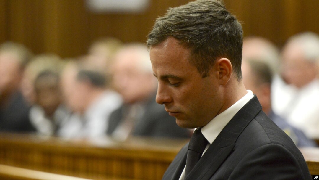 Oscar Pistorius akan dibebaskan dari penjara pekan depan dan dipindahkan ke tahanan rumah (foto: dok).