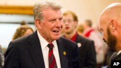 El gobernador C.L. "Butch" Otter fue reelecto para un tercer periodo para gobernador en 2014, pero ha dicho que no postulará a un cuarto término.