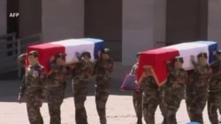 Hommage dans la cours d'honneur des Invalides