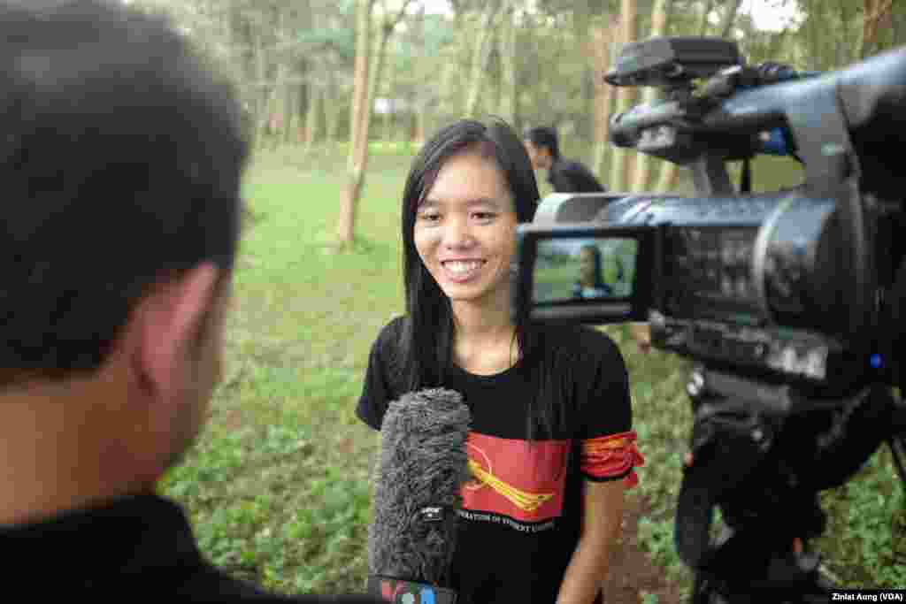 Phyo Phyo Aung, salah satu dari 12 angggota komite siswa, mengatakan rally tersebut akan terus dilakukan bila tuntutan mereka tidak dipenuhi.
