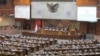 Suasana sidang Paripurna DPR RI di ruang rapat paripurna Nusantara 2 Gedung MPR/DPR RI Jakarta, 30 Oktober 2015 (Foto: VOA/Andylala).