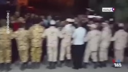 صف کشیدن ماموران سرکوبگر مقابل مردم معترض کرمانشاه