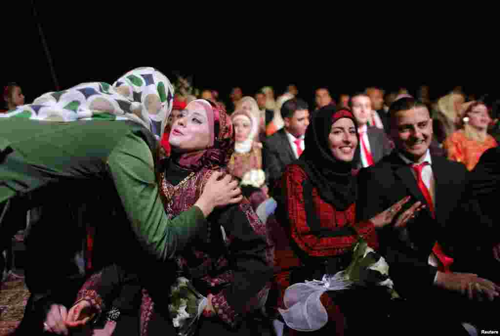 اجتماعی شادی کی تقریب کے اخراجات صدارتی دفتر نے برداشت کیے۔