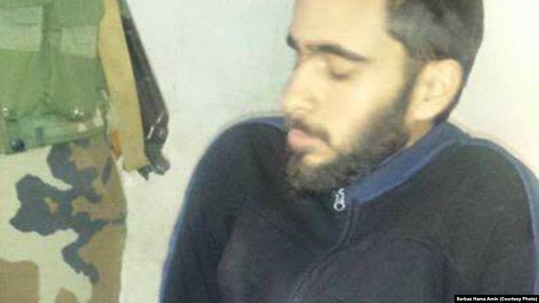 Mohamed Jamal Khweis, tersangka anggota ISIS yang mengaku warga Amerika, yang ditangkap oleh pasukan Kurdi di Irak utara (14/3).