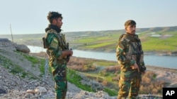 Dîmeneke endamên PAK'ê (Arşîv)