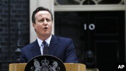 အနိုင်ရပါတီ ကွန်ဆာဗေးတစ်ခေါင်းဆောင် David Cameron မီဒီယာနဲ့တွေ့ဆုံ (မေလ ၈၊ ၂၀၁၅)