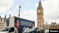 Cameron, Miliband Locked in Too-Close-to-Call British Election