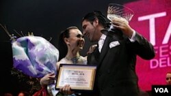 Una japonesa de 42 años y un argentino de 21 ganó el Mundial de Tango en Buenos Aires en 2010.