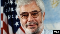 VOA Director Sandford J. Ungar (1999 - 2001)
