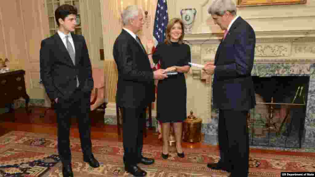 Secretary of State John Kerry swears in Caroline Kennedy as U.S. Ambassador to Japan at the Department of State in Washington, DC. Ambassador Kennedy is accompanied by her husband, Dr. Edwin Schlossberg, and son, John %22Jack%22 Schlossberg.