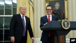 El secretario del Tesoro, Steven Mnuchin, aseguró que el impuesto de ajuste exige un impuesto de 20 por ciento sobre las importaciones, reconociendo que tiene rasgos positivos y negativos.