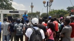 Manifestação do Livro em Luanda, no Parque da Independência. 27 Fevereiro 2021
