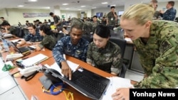 미군과 한국군 장병들이 지난 2016년 을지프리덤가디언(UFG) 훈련에 참가하고 있다.