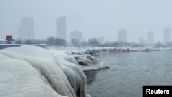 Chicago - The city skyline seen from the North Avenue Beach at Lake Michigan, in this week's bitter cold. January 29, 2019. REUTERS/Pinar Istek