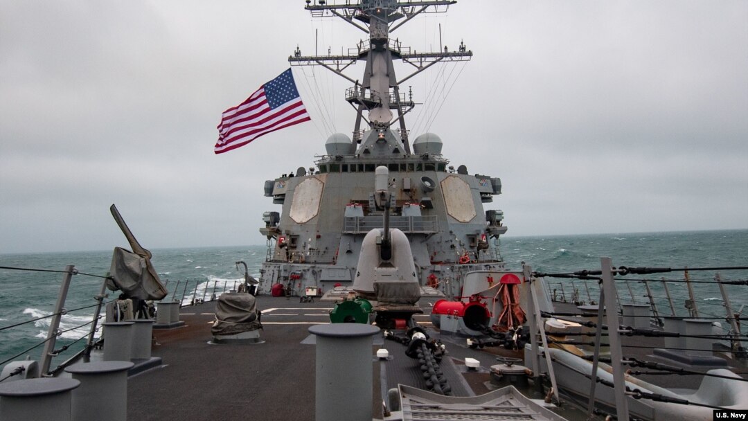 美國海軍貝瑞號導彈驅逐艦(USS Barry)2020年11月21日進入南中國海執行任務（美國海軍照片）